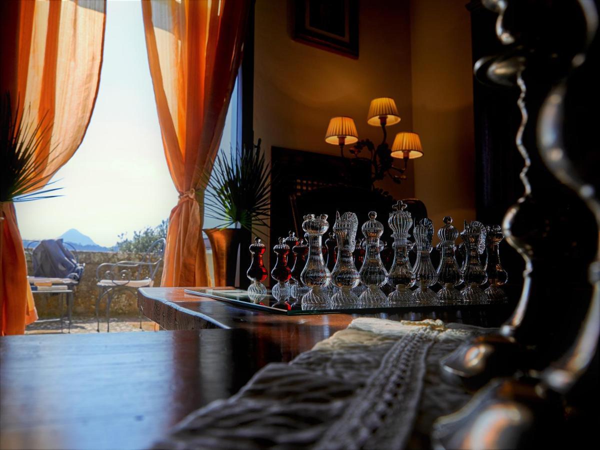 チーヴィタ・カステッラーナ Residenza Antica Flaminiaヴィラ エクステリア 写真