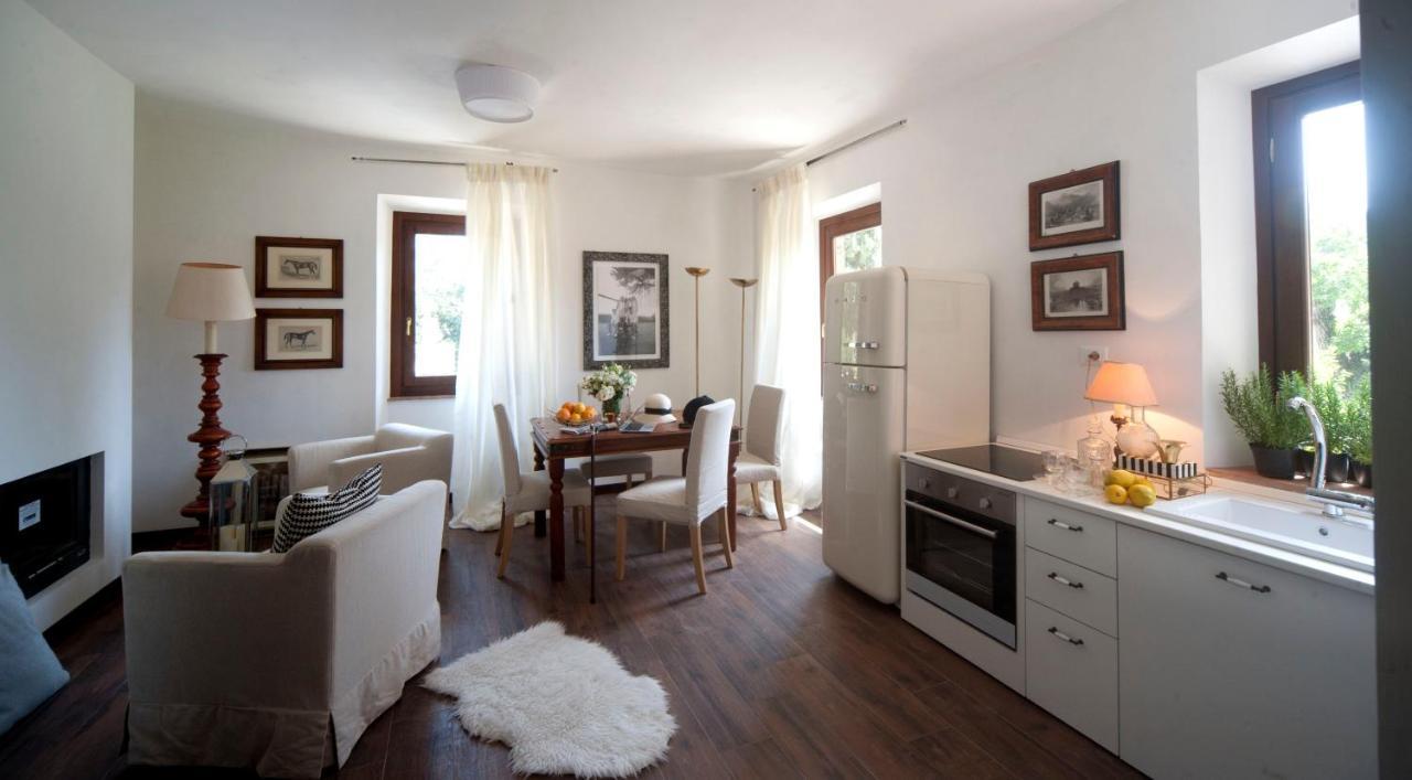 チーヴィタ・カステッラーナ Residenza Antica Flaminiaヴィラ エクステリア 写真